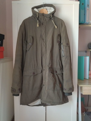 Tokyo Laundry men's parka jacket XL used, khaki with sherpa lining