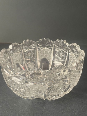Vintage Hobstar Cut Glass Fontainiera bowl like new