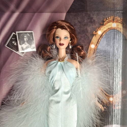 Barbie Between Takes 2000 new collector's doll