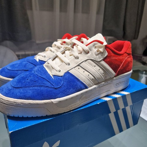 Adidas Rivalry France sneakers like new, size 46, colorful