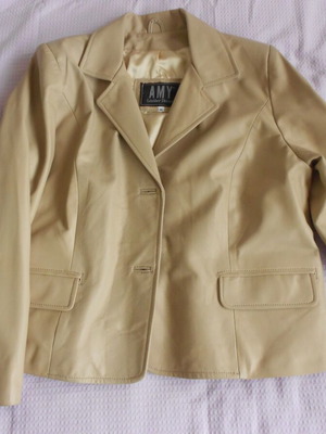 Leather jacket Amy leather design beige size XL new with tag