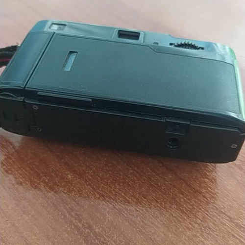 YASHICA Partner AF Automatic Focusing camera like new