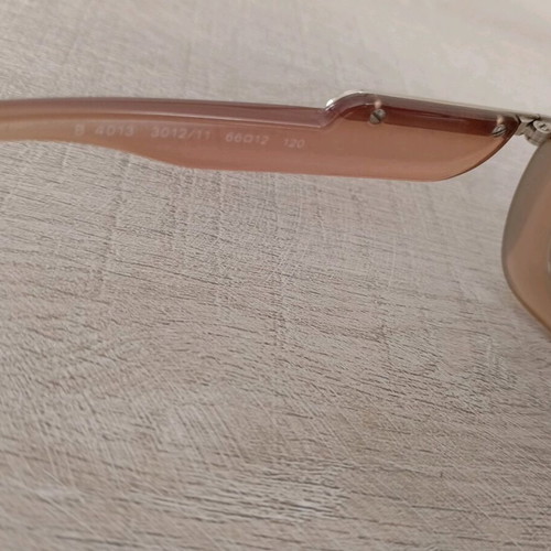 Burberry women's sunglasses like new, beige