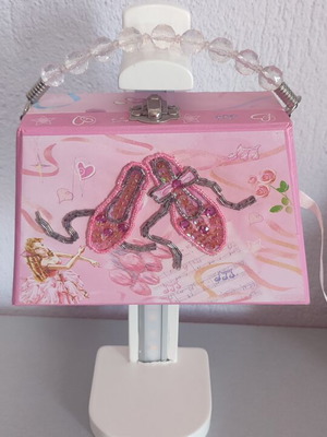 Children's Cosmetic Bag Like New