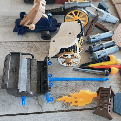 Playmobil κανόνια, βαλλίστρες, πανιά, έπιπλα και άλλα σαν καινούργιο
