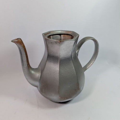 Decorative porcelain teapot silver with bronze used 18.5cm