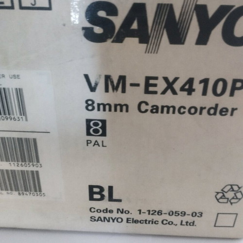 Video camera Sanyo like new, vintage with all accessories