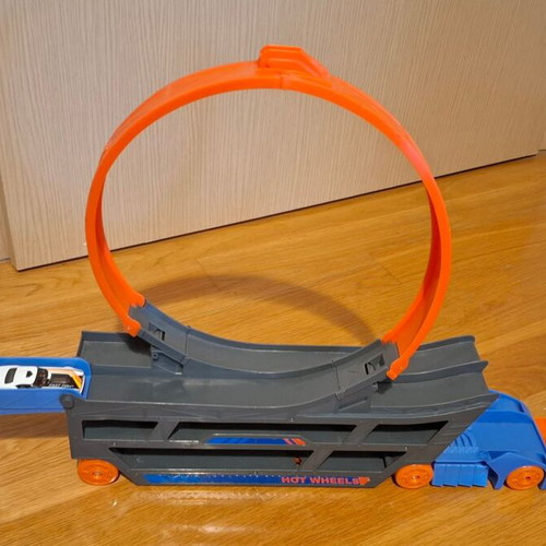 Hot Wheels Stunt N' Go Track - Carrier like new