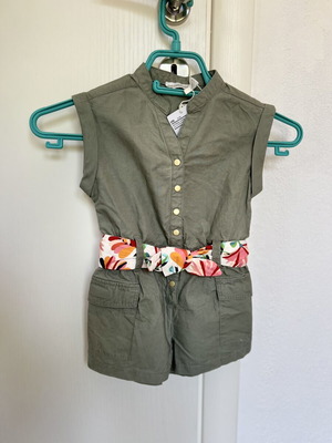 Girls' jumpsuit new with tag