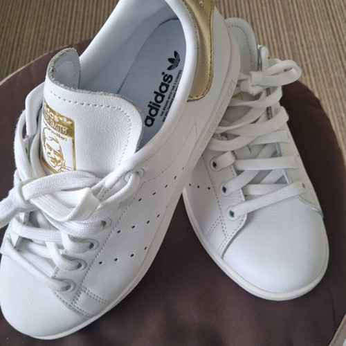 Adidas Stan Smith sneakers like new, white with gold, size 36 2/3