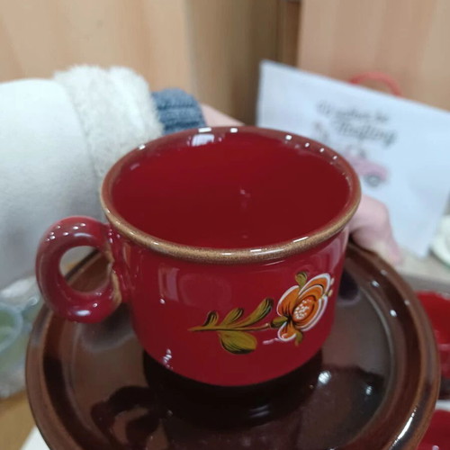 Hand-painted ceramic tea set with 6 cups, saucers, creamer and sugar bowl