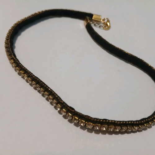 Choker black like new