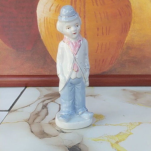 Porcelain decorative figure