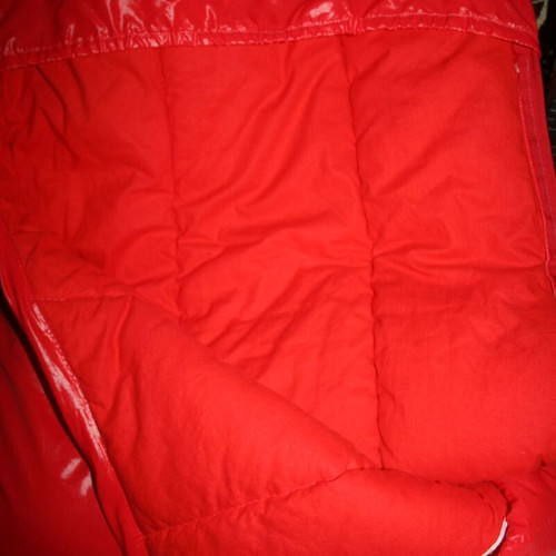 Children's red waterproof thermal sleeping bag 90 cm like new