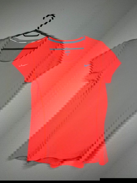 Nike Dri-Fit Contour T-Shirt Дамска Тениска
