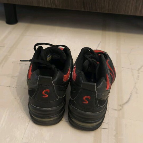 Women's dance shoes used, size 40, black and red