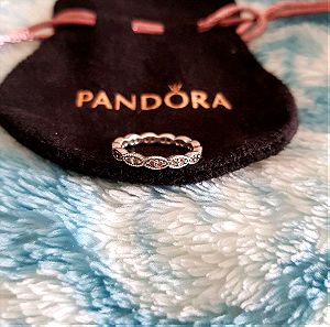Pandora δαχτυλίδι size 48