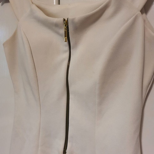 White dress with zipper like new