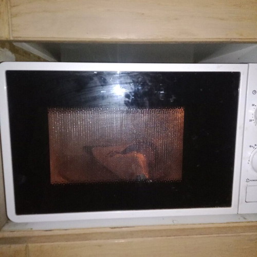 Juro Pro microwave oven used, door stuck
