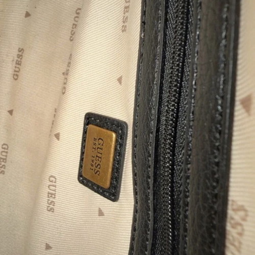 Guess handbag and crossbody like new, black