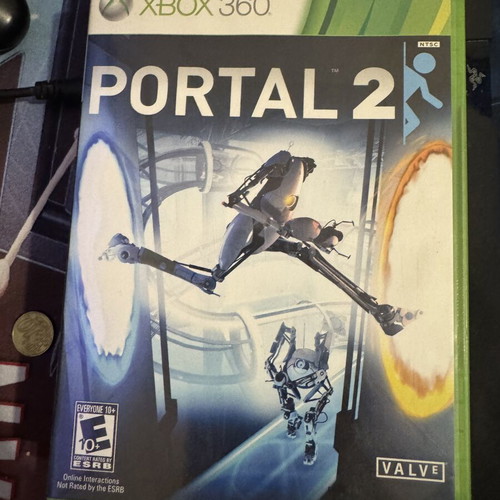 Portal 2 Xbox 360 game like new puzzle