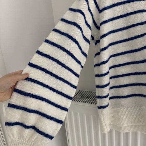 Bianco Lucci striped knit sweater one size like new, white and blue