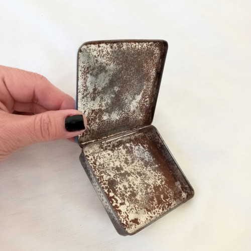 Lucky Strike metal box vintage used, collectible