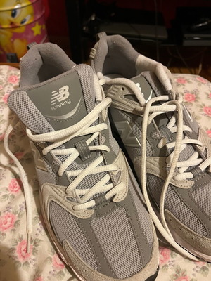 New Balance sneakers size 42.5, new, gray and white