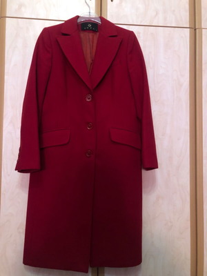 Jupe women's coat like new, red