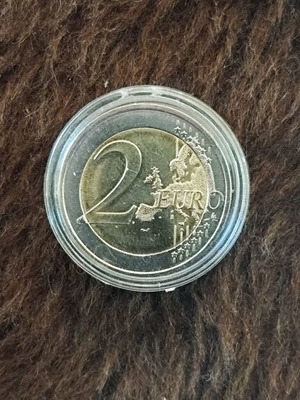 Collection of 3 new 2€ coins in transparent cases