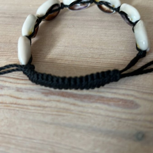 Men's bracelet with macrame closure like new
