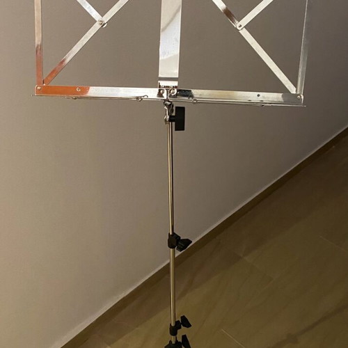 Metal folding music stand with case like new