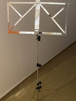 Metal folding music stand with case like new