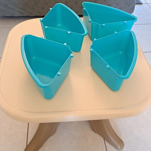 Children's table like new, sturdy plastic, assembly required