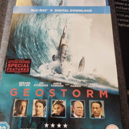 Geostorm Blu-ray like new with slip cover and subtitles