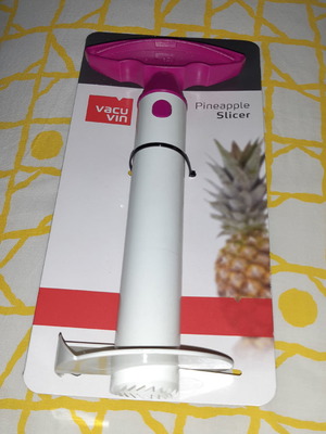 Pineapple slicer new for peeling and slicing