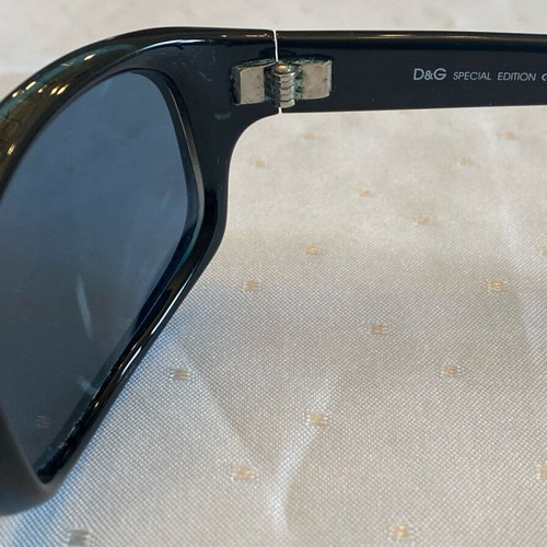 Dolce & Gabbana vintage rectangular blue sunglasses like new