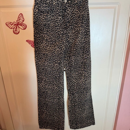 Leopard print jeans new XS