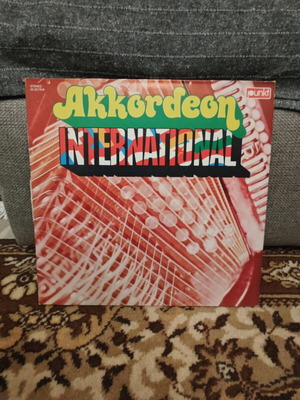 Vinyl record used with various hits