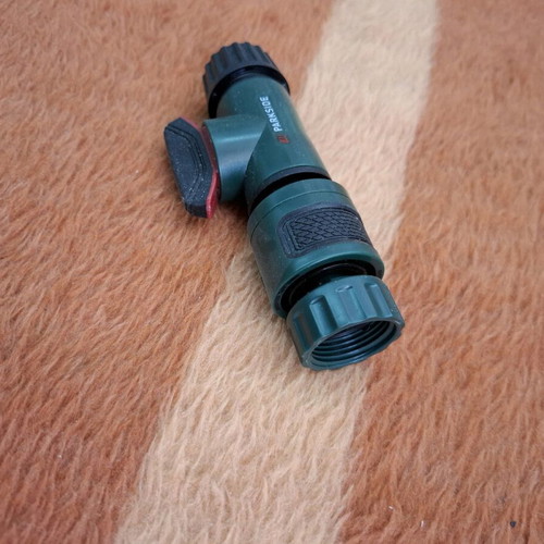 Quick connector for irrigation hose with water shut-off valve new