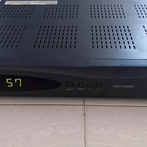 Humax IRCI-5400Z satellite receiver with Humax F1-FOX gift and remote control