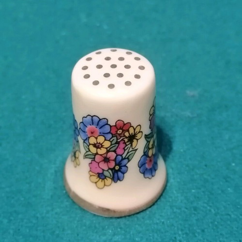 Collectible thimbles like new, set of 2 pieces