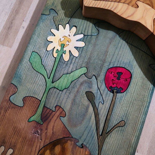 To Platoni wooden mosaic used, artwork