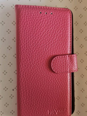 Samsung S23+ case like new