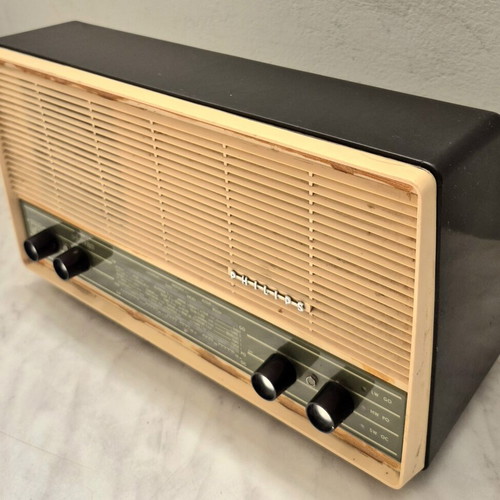 Philips vintage radio