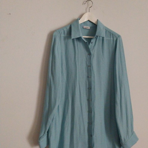 Anna Riska women's shirt XL turquoise like new