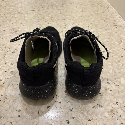 Nike athletic shoes size 40 used, black