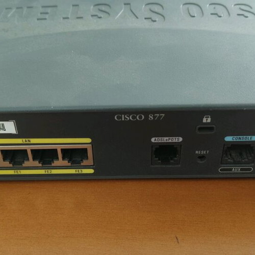 Cisco 877 router used, ADSLoPOTS, 4 Ethernet ports