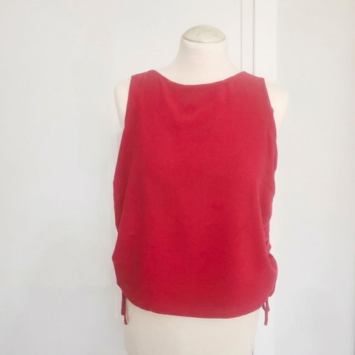H&M Divided Cherry Sleeveless Crop Top like new, size EUR 40 S/M