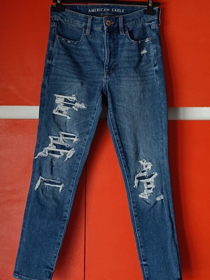 American Eagle women's skinny jeans like new, dark blue, size XS